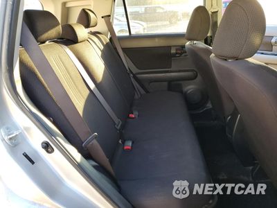 Zdjęcie 11 z 15 samochodu: 2008 TOYOTA SCION XB VIN:JTLKE50E381042076 - miniatura