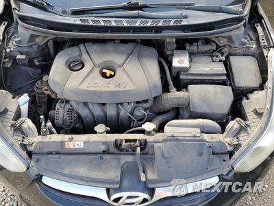 Zdjęcie 12 z 15 samochodu: 2013 HYUNDAI ELANTRA GLS VIN:5NPDH4AE7DH198581 - miniatura