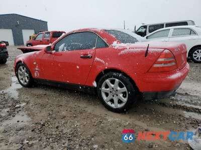 Drugie zdjęcie samochodu z przodu: 1999 MERCEDES-BENZ SLK 230 KOMPRESSOR VIN:WDBKK47F9XF101001 - miniatura