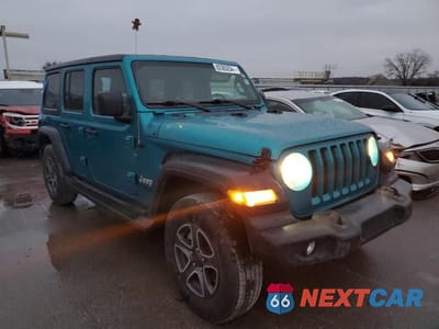 Czwarte zdjęcie samochodu z boku: 2020 JEEP WRANGLER UNLIMITED SPORT VIN:1C4HJXDN0LW323111 - miniatura
