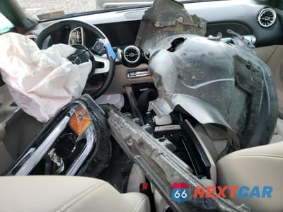 Zdjęcie 8 z 13 samochodu: 2023 MERCEDES-BENZ GLB 250 4MATIC VIN:W1N4M4HB1PW294771 - miniatura