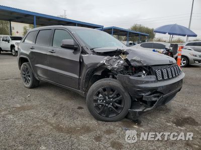 Czwarte zdjęcie samochodu z boku: 2019 JEEP GRAND CHEROKEE LAREDO VIN:1C4RJEAG9KC811584 - miniatura