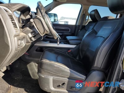 Zdjęcie 7 z 13 samochodu: 2019 RAM 3500 LARAMIE VIN:3C63RRML6KG613497 - miniatura