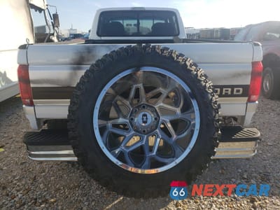 Zdjęcie 6 z 12 samochodu: 1994 FORD F350 VIN:1FTJW35K0REA05715 - miniatura