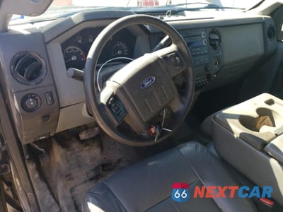 Zdjęcie 8 z 12 samochodu: 2016 FORD F550 SUPER DUTY VIN:1FDUF5GY2GEC06616 - miniatura