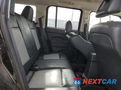 Zdjęcie 11 z 16 samochodu: 2008 JEEP PATRIOT SPORT VIN:1J8FF28W18D710437 - miniatura
