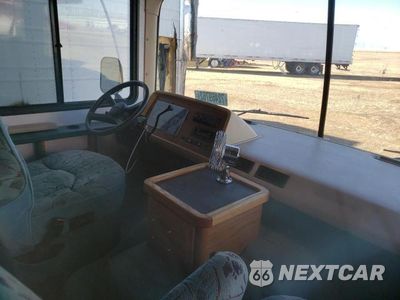 Piąte zdjęcie samochodu w środku: 1995 CHEVROLET P30 VIN:1GBLP37N5S3314454 - miniatura
