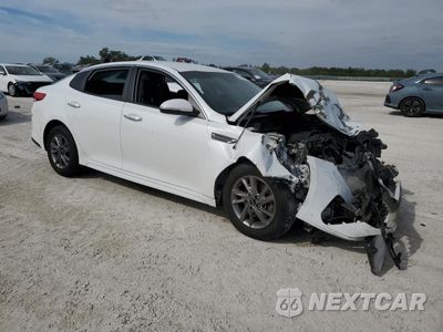 Czwarte zdjęcie samochodu z boku: 2020 KIA OPTIMA LX VIN:5XXGT4L38LG381912 - miniatura