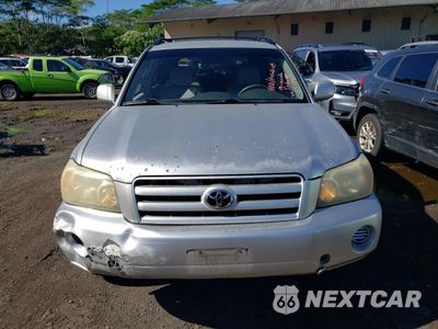 Piąte zdjęcie samochodu w środku: 2005 TOYOTA HIGHLANDER LIMITED VIN:JTEEP21A050097062 - miniatura