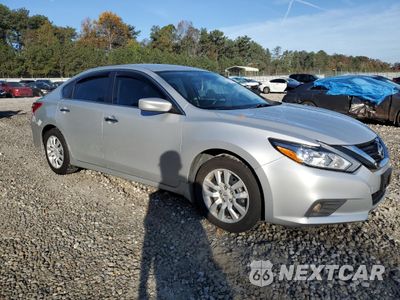 Czwarte zdjęcie samochodu z boku: 2018 NISSAN ALTIMA 2.5 VIN:1N4AL3AP4JC181313 - miniatura