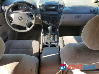 Zdjęcie 8 z 14 samochodu: 2006 KIA SORENTO EX VIN:KNDJD733765517931 - miniatura