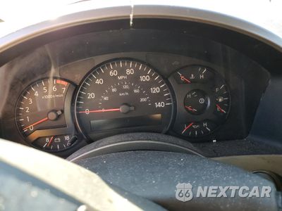 Zdjęcie 9 z 13 samochodu: 2004 NISSAN ARMADA SE VIN:5N1AA08A64N718655 - miniatura