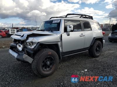 2008 TOYOTA FJ CRUISER JTEBU11F38K052742 - główne zdjęcie licytacji z USA - miniatura