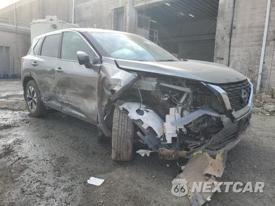 Czwarte zdjęcie samochodu z boku: 2023 NISSAN ROGUE SV VIN:5N1BT3BB7PC825246 - miniatura