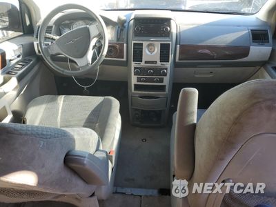 Zdjęcie 8 z 13 samochodu: 2010 CHRYSLER TOWN & COUNTRY TOURING VIN:2A4RR5D15AR352568 - miniatura