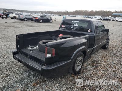 Trzecie zdjęcie samochodu z tyłu: 2002 GMC SONOMA VIN:1GTCS19W828229163 - miniatura