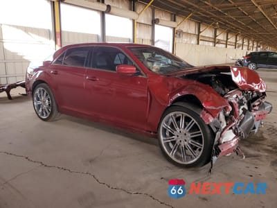 Czwarte zdjęcie samochodu z boku: 2013 CHRYSLER 300 VIN:2C3CCAAG1DH611991 - miniatura