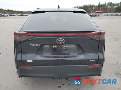 Zdjęcie 6 z 13 samochodu: 2023 TOYOTA BZ4X XLE VIN:JTMABACA6PA015440 - miniatura