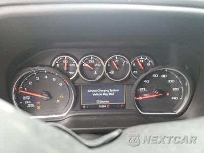 Zdjęcie 9 z 12 samochodu: 2023 CHEVROLET SUBURBAN C1500 LS VIN:1GNSCBKD5PR533969 - miniatura