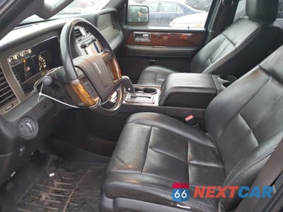 Zdjęcie 7 z 16 samochodu: 2013 LINCOLN NAVIGATOR VIN:5LMJJ2J55DEL03235 - miniatura