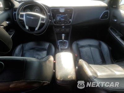 Zdjęcie 8 z 15 samochodu: 2014 CHRYSLER 200 LIMITED VIN:1C3CCBCG9EN135632 - miniatura
