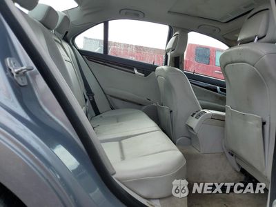 Zdjęcie 10 z 14 samochodu: 2014 MERCEDES-BENZ C 300 4MATIC VIN:WDDGF8AB6ER307709 - miniatura