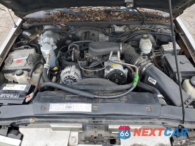 Zdjęcie 12 z 13 samochodu: 2002 CHEVROLET BLAZER VIN:1GNDT13W12K234080 - miniatura