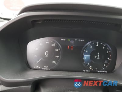 Zdjęcie 9 z 15 samochodu: 2019 VOLVO XC40 T5 MOMENTUM VIN:YV4162XZ1K2009216 - miniatura