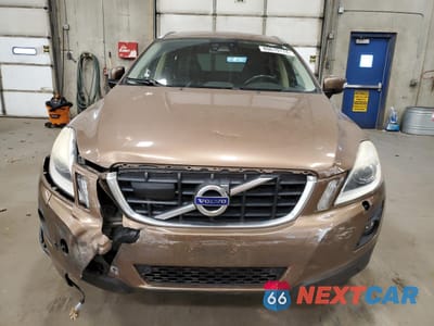 Piąte zdjęcie samochodu w środku: 2010 VOLVO XC60 T6 VIN:YV4992DZ9A2025466 - miniatura