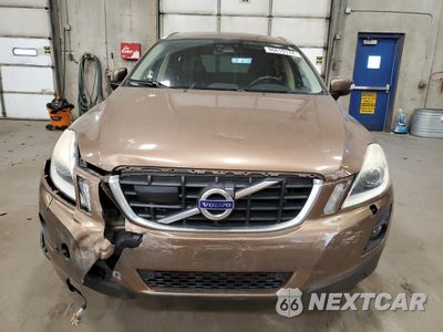Piąte zdjęcie samochodu w środku: 2010 VOLVO XC60 T6 VIN:YV4992DZ9A2025466 - miniatura