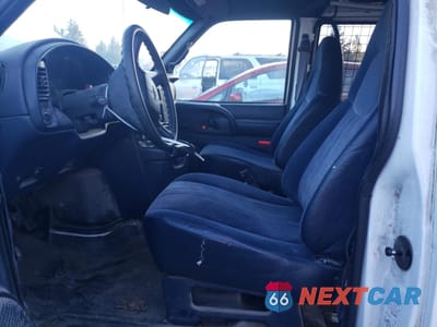 Zdjęcie 7 z 12 samochodu: 2001 CHEVROLET ASTRO VIN:1GCDL19W21B104369 - miniatura