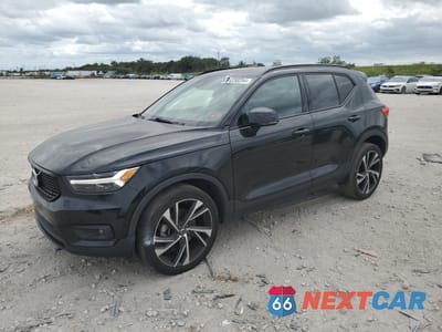 2019 VOLVO XC40 T5 MOMENTUM YV4162XZ1K2009216 - główne zdjęcie licytacji z USA - miniatura