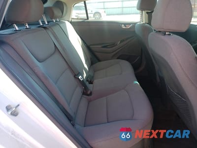 Zdjęcie 10 z 14 samochodu: 2020 HYUNDAI IONIQ BLUE VIN:KMHC65LC0LU240124 - miniatura