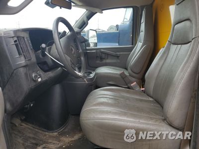 Zdjęcie 7 z 13 samochodu: 2021 GMC SAVANA CUTAWAY G3500 VIN:7GZ37TC73MN003876 - miniatura