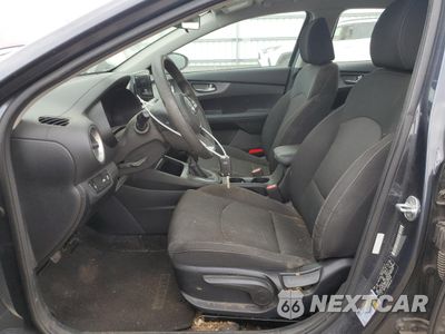 Zdjęcie 7 z 14 samochodu: 2019 KIA FORTE FE VIN:3KPF24AD3KE073404 - miniatura
