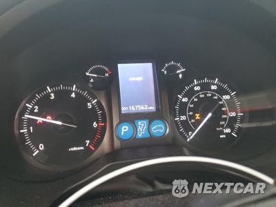 Zdjęcie 9 z 14 samochodu: 2015 LEXUS GX 460 VIN:JTJBM7FXXF5112534 - miniatura