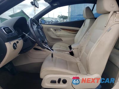 Zdjęcie 7 z 13 samochodu: 2012 VOLKSWAGEN EOS KOMFORT VIN:WVWBW7AHXCV013608 - miniatura