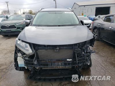Piąte zdjęcie samochodu w środku: 2016 NISSAN ROGUE S VIN:KNMAT2MT2GP677791 - miniatura
