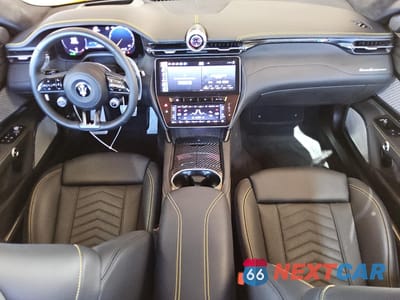 Zdjęcie 8 z 13 samochodu: 2024 MASERATI GRANTURISMO TROFEO VIN:ZAMBMVDB8RX440036 - miniatura