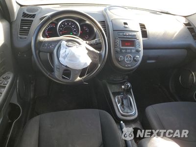 Zdjęcie 8 z 14 samochodu: 2013 KIA SOUL + VIN:KNDJT2A61D7761305 - miniatura