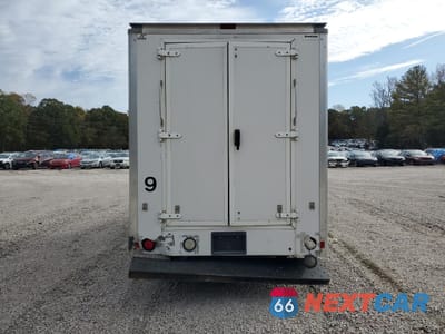 Zdjęcie 6 z 13 samochodu: 2022 CHEVROLET EXPRESS G3500 VIN:1GB0GRFF6G1186065 - miniatura