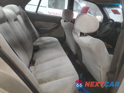 Zdjęcie 10 z 11 samochodu: 1996 TOYOTA CAMRY LE VIN:JT2BF12KXT0133258 - miniatura