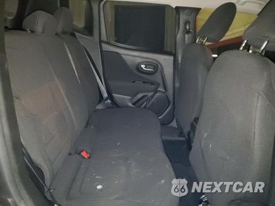Zdjęcie 11 z 13 samochodu: 2021 JEEP RENEGADE LATITUDE VIN:ZACNJCBB6MPM24735 - miniatura