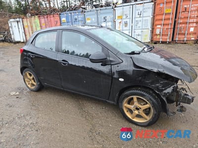 Czwarte zdjęcie samochodu z boku: 2013 MAZDA MAZDA2 VIN:JM1DE1KY1D0154010 - miniatura