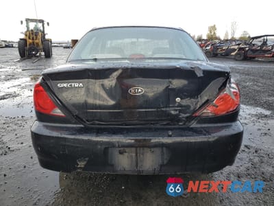 Zdjęcie 6 z 14 samochodu: 2002 KIA SPECTRA BASE VIN:KNAFB121225171948 - miniatura
