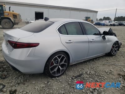 Trzecie zdjęcie samochodu z tyłu: 2021 ALFA ROMEO GIULIA TI VIN:ZARFANBN5M7641791 - miniatura