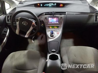 Zdjęcie 8 z 14 samochodu: 2014 TOYOTA PRIUS PLUG-IN VIN:JTDKN3DP9E3054566 - miniatura