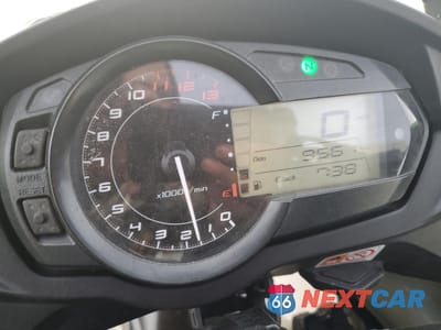 Zdjęcie 7 z 10 samochodu: 2012 KAWASAKI ZX1000 G VIN:JKAZXCG18CA017785 - miniatura