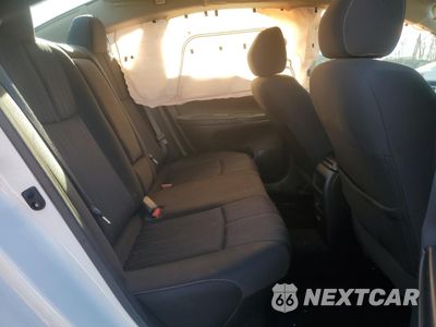 Zdjęcie 11 z 14 samochodu: 2018 NISSAN SENTRA S VIN:3N1AB7AP9JY256909 - miniatura