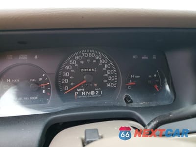 Zdjęcie 9 z 12 samochodu: 2004 FORD CROWN VICTORIA POLICE INTERCEPTOR VIN:2FAFP71W04X146218 - miniatura